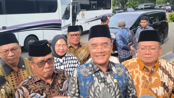 Ketua Komisi VIII DPR RI Marwan Dasopang dan Panja Haji DPR menemui Presiden RI Prabowo Subianto di Istana Negara, Jakarta Pusat.