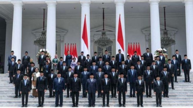 Presiden Ri Prabowo Subianto Bersama Jajaran Menteri Kabinet Merah Putih.