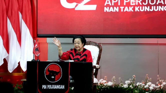 Pidato Politik Ketua Umum PDIP, Megawati Soekarnoputri saat HUT ke-52 PDIP, di Sekolah Partai, Lenteng Agung, Jakarta Selatan, Jumat, 10 Januari 2025.