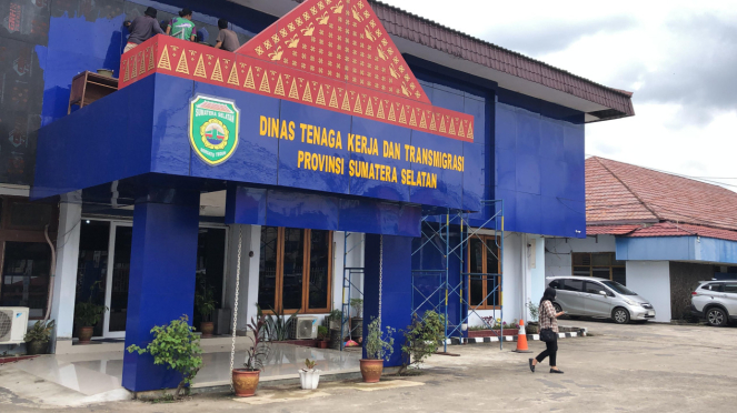 Suasana kantor Disnakertrans usai digeledah Petugas Kejari Palembang.