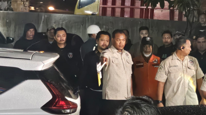 Reka adegan proses penembakan bos rental di rest area tol tangerang-merak