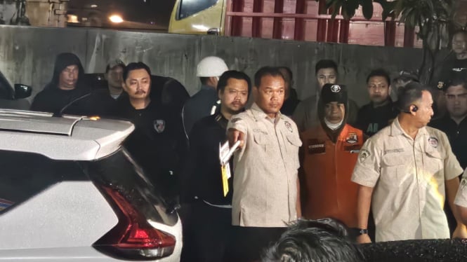 Reka adegan proses penembakan bos rental di rest area tol tangerang-merak