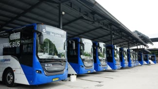 20 Bus Listrik CKD Pertama dari VKTR Resmi Beroperasi untuk TransJakarta Hari Ini