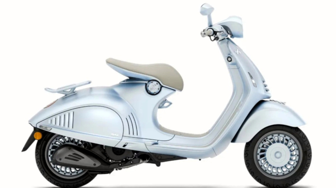 Vespa 946 Ular Es