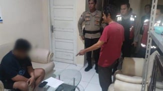 Bikin Resah Warga karena Diduga Kumpul Kebo, Pasangan Muda Ini Diusir dari Komplek Rumah