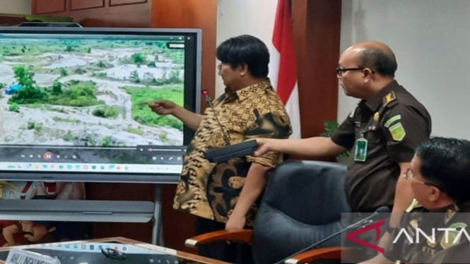 Guru Besar Fakultas Kehutanan IPB Prof Bambang Hero Saharjo