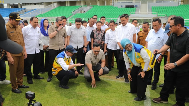 Menko AHY di Stadion Gelora Delta Sidoarjo