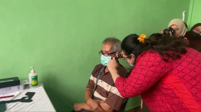 Ensayos de examen médico gratuito en Depok