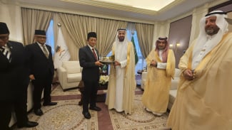 Menag Nasaruddin Umar Bahas Peningkatan Layanan Haji dengan Menteri Haji Saudi