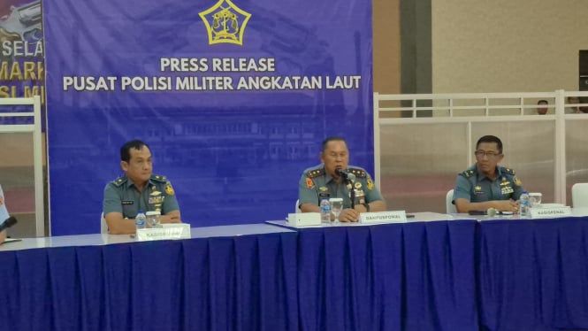 VIVA Militer: Danpuspom TNI Laksda TNI Samista (tengah)