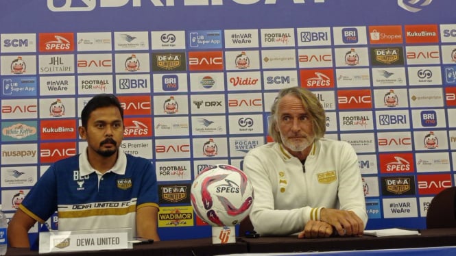 Pelatih Dewa United, Jan Olde Riekerink (foto:Dede Idrus) 