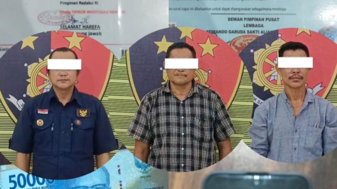 Tiga oknum LSM saat diamankan petugas kepolisian.(dok Polres Palas)