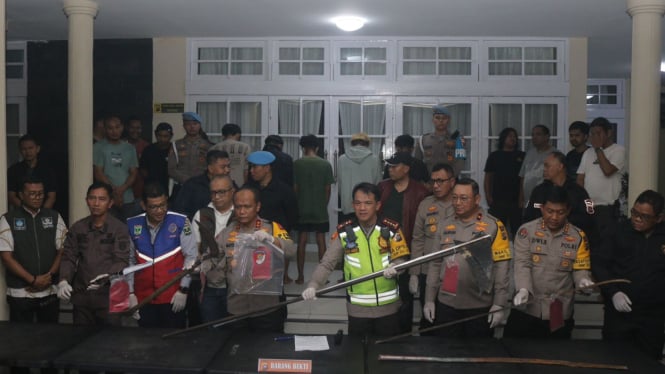 Jumpa Pers Kasus Penganiayaan Anggota Polisi di Padang oleh Empat Pelaku Tawuran