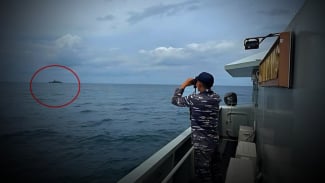 Nekat Muncul di Selat Sunda, 3 Kapal Perang Asing Dipelototi Kapal Serang Rudal TNI