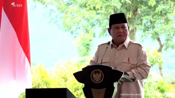 Presiden Prabowo Subianto meresmikan PSN ketenagalistrikan di 18 provinsi. 