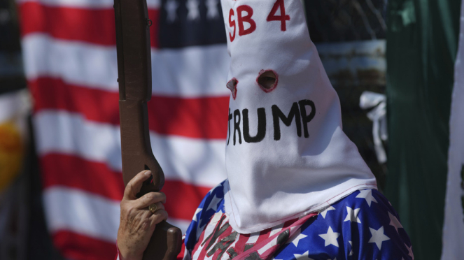 Manifestaciones en diferentes países cuando la inauguración de Donald Trump es el presidente del presidente