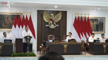 Presiden RI Prabowo Subianto memimpin sidang kabinet paripurna di Kompleks Istana Kepresidenan, Jakarta Pusat, Rabu, 22 Januari 2025 (kredit foto: tangkapan layar YouTube Sekretariat Presiden)