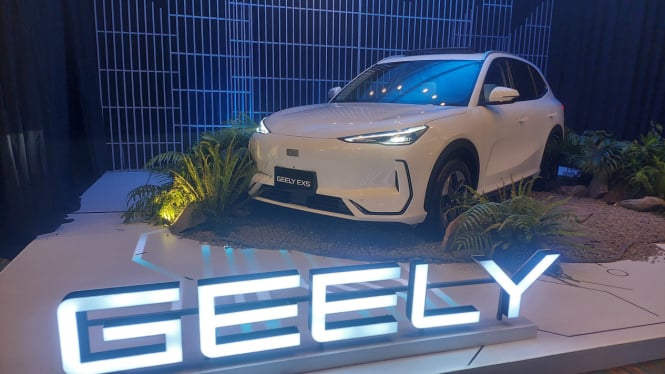 Geely EX5