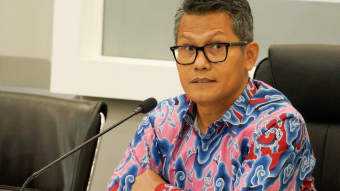 Juru Bicara Kementerian Perindustrian, Febri Hendri Antoni Arif