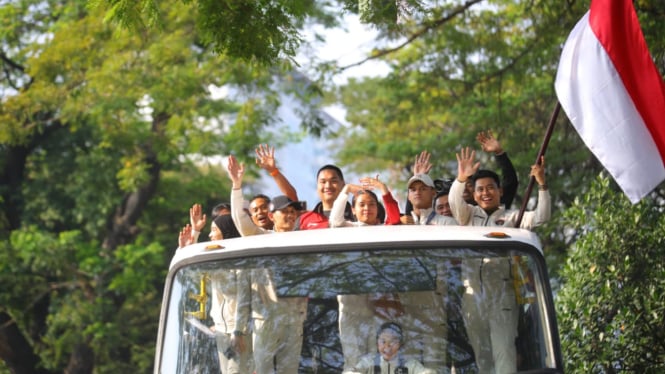 Pawai atlet Olimpiade Indonesia