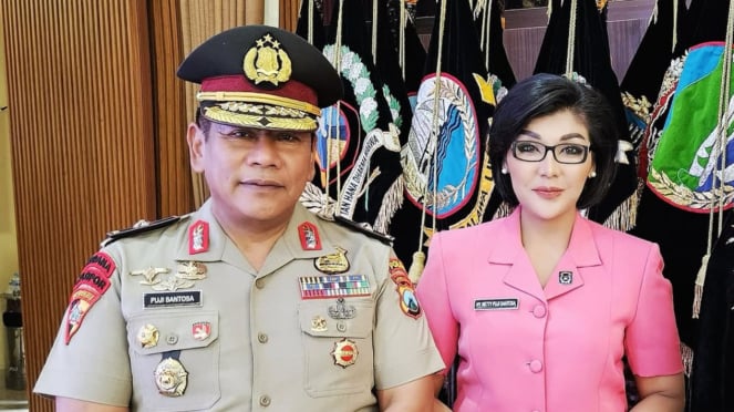 AKBP Netty Siagian dan suami, Brigjen Pol Puji Santosa