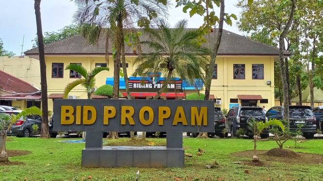 Gedung Bidang Propam Polda Sumut.(B.S.Putra/VIVA)