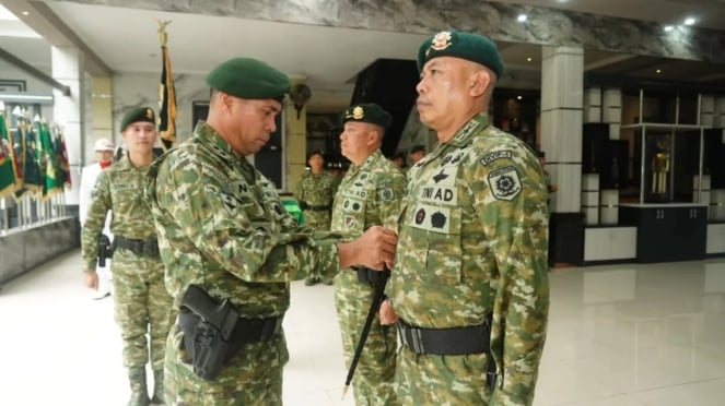 VIVA Militer: Panglima Divif 1 Kostrad pimpin Sertijab Kasdivif 1 Kostrad