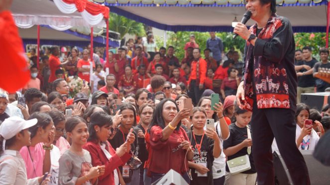 Perayaan puncak natal dan tahun baru PDIP di NTT