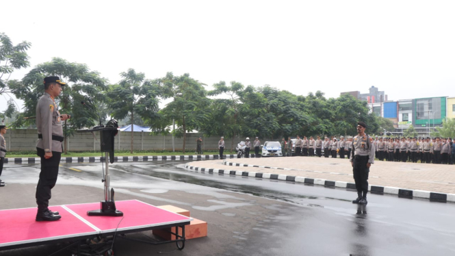 Tim Jibom Sterilisasi 3 Vihara di Tangerang Jelang Perayaan Imlek 2025