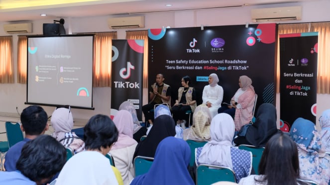 Program Sekolah Roadshow Seru Berkreasi Dan #Salingjaga Di Tiktok