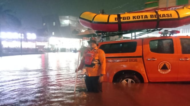 Banjir Rendam 3 Kecamatan di Kota Bekasi, Ketinggian Capai 1 Meter