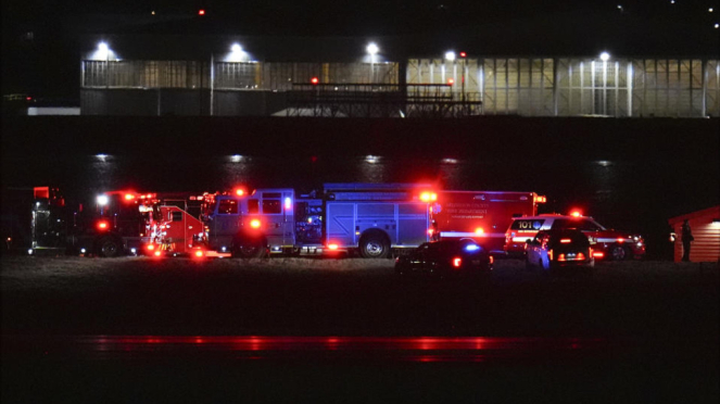 Alertar a un oficial de respuesta a emergencias en el aeropuerto nacional de Ronald Reagan Washington