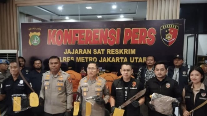 Kapolres Jakarta Utara, Kombes (Pol) Ahmad Fuady, mengungkapkan bahwa kelompok ini telah beraksi sedikitnya 10 kali di berbagai lokasi sebelum akhirnya diringkus aparat kepolisian.