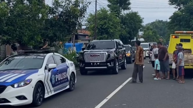 Gus Iqdam dikawal polisi