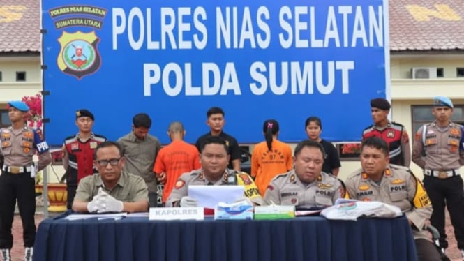 Kapolres Nias Selatan, AKBP Ferry Mulyana Sunarya saat memberikan keterangan pers terkait penanganan kasus penganiayaan bocah 10 tahun di Kabupaten Nias Selatan.(dok Polres Nias Selatan)