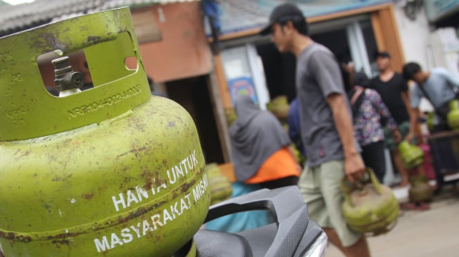 LPG 3 kg, Antrian Warga Beli LPG 3 kg