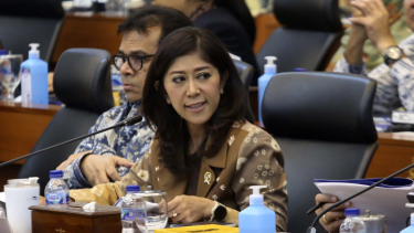 Menkomdigi meutya hafid raker delangan komisi i dpr ri di jakarta.