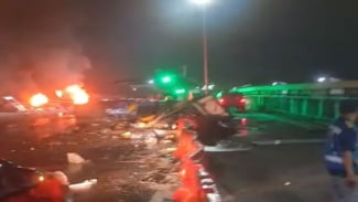 Kecelakaan Maut di Gerbang Tol Ciawi, Sejumlah Korban Tergeletak Mengenaskan