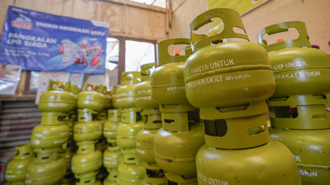 Pertamina Patra Niaga menyalurkan tambahan pasokan 3,9 juta tabung LPG 3 kg