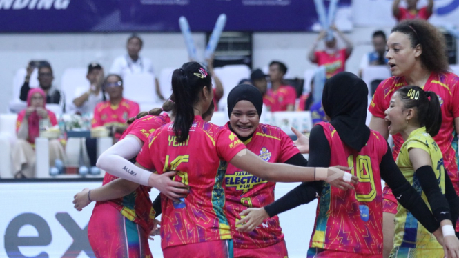 Jakarta Electric PLN menutup Proliga 2025 seri Bandung dengan kemenangan atas Petrokimia Pupuk Indonesia 