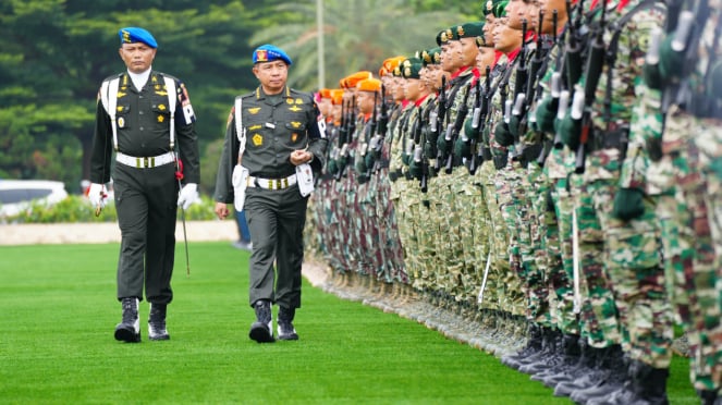 Militar Vía: TNI Comandante General Tni consideró a las tropas de Tni Aguants