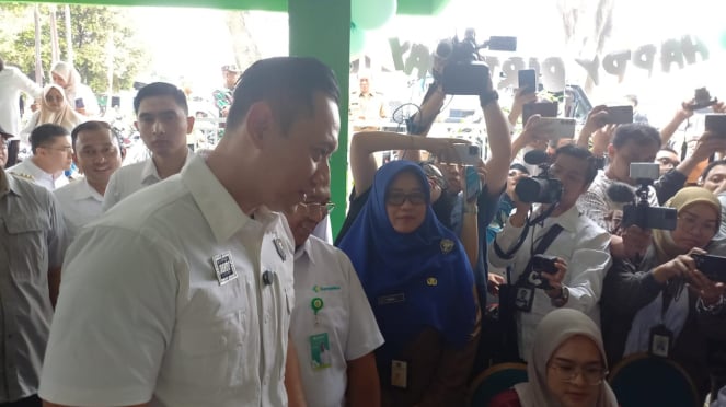 Menteri AHY tinjau pemeriksaan kesehatan gratis di Depok