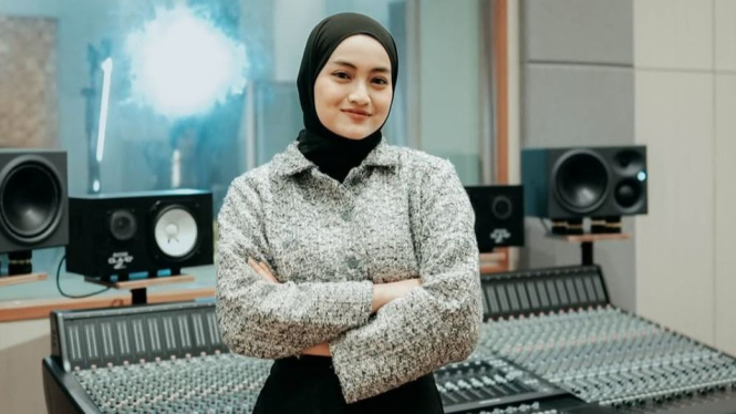 Susah Move On? Eltasya Natasha Hadir dengan Lagu Bertema Cinta Masa Lalu