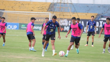 Pemain Persiraja berlatih di stadion Kaharudin Nasution jelang lawan PSPS. (Ist)