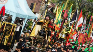 Hadiri Festival Cap Go Meh 2025 di Singkawang, Gibran Tegaskan Semangat Persatuan dalam Keberagaman