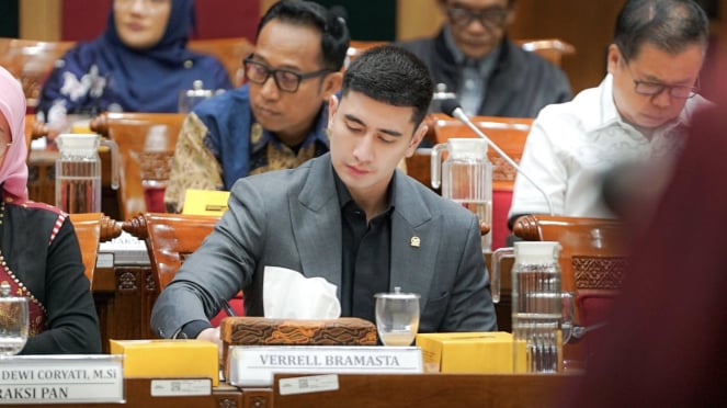 ANGGOTA Komisi x DPR RI, Verrell Bramasta