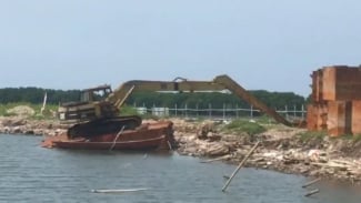  Pembongkaran Pagar Laut Bekasi Dihentikan, Golkar Bantah Upaya Kudeta Bahlil