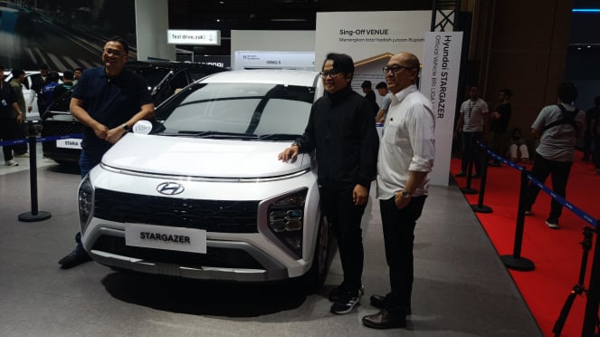 Hyundai Stargazer Essential Tech Di IIMS 2025