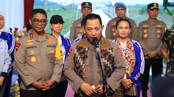 Jefe de la Policía Nacional Listio Sigito Prabo (Dock. Polly)