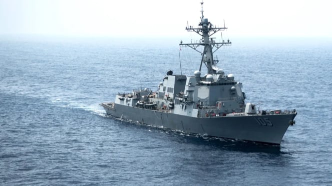 VIVA Militer: Kapal perusak USS Dewey (DDG-105) militer Amerika Serikat